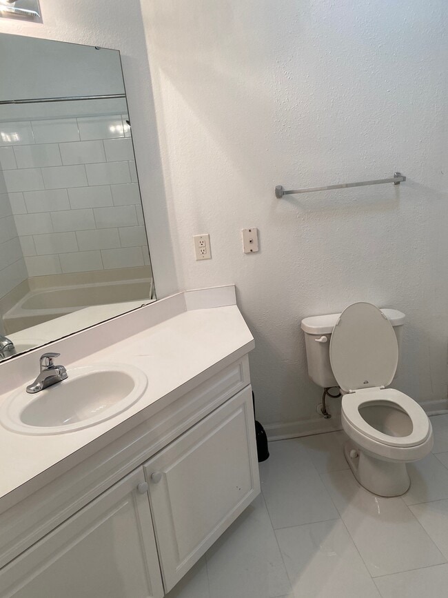 Photo - 1812 Telfair Way