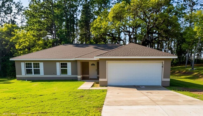 Building Photo - 820 Marion Oaks Manor