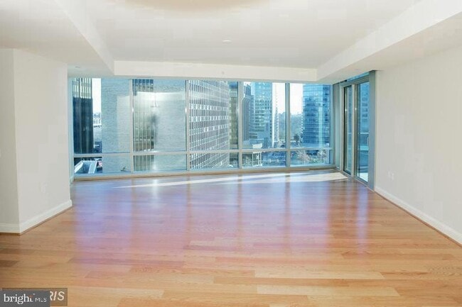Building Photo - 1881 N Nash St Unit 708 Rental