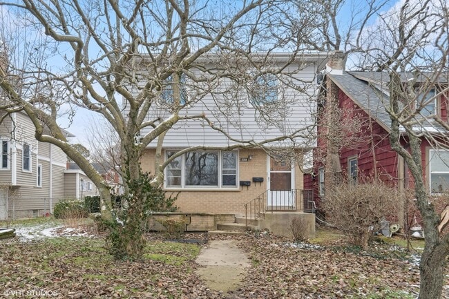 Photo - 2490 Green Bay Rd Unidad 1 Rental