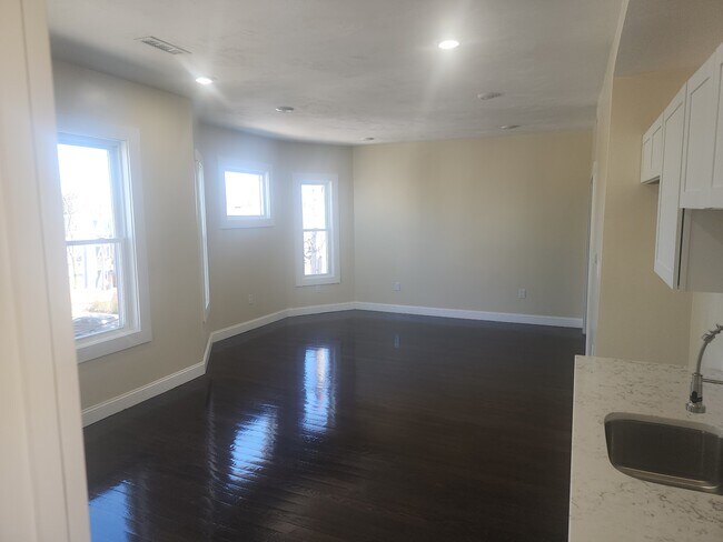 Photo - 609 Morton St Unit 609 Morton Street