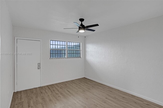 Photo - 14100 NW 24th Ct Unit 303