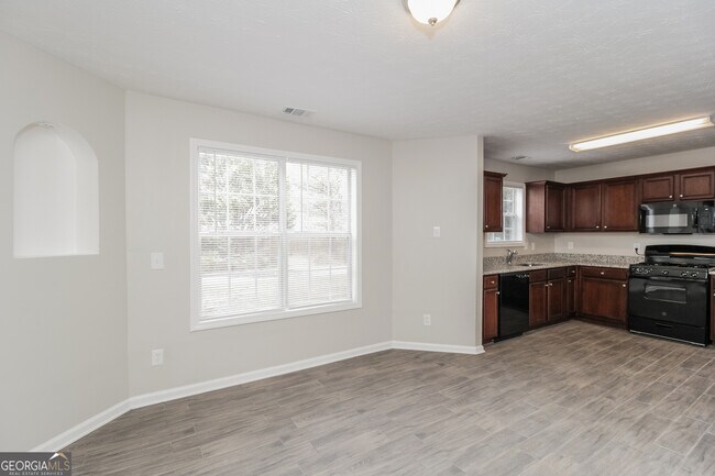 Photo - 2146 Silva Ct