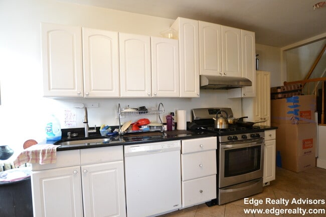 Photo - 272 Crescent St Unidad 2