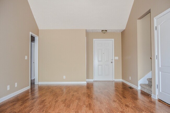 Photo - Pet Friendly Ranch with Bonus!