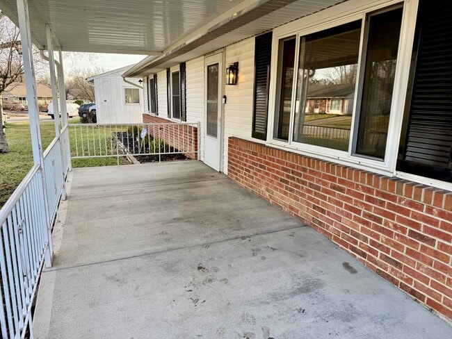 Photo - 4161 Grayfriars Ln