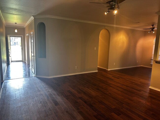 Photo - Amazing home in Farmington Estates!