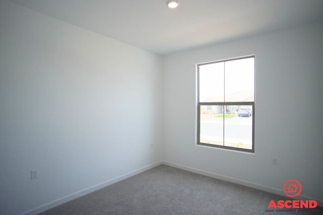 Photo - Stunning Home Off of Gosford and McCutchen!