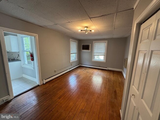 Photo - 976 Upper Gulph Rd