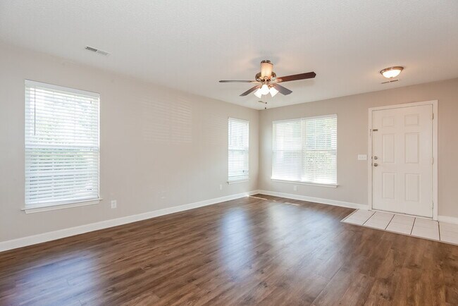 Photo - 4941 Hopewood Ln