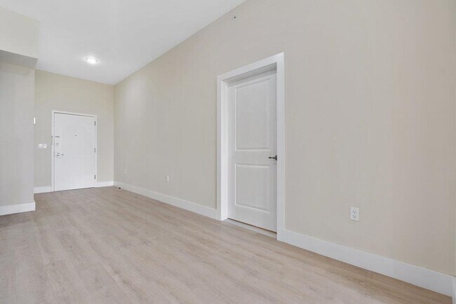 Photo - 527 Union Ave Unit 1F