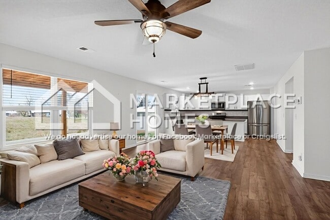 Photo - 1067 Evan Ct