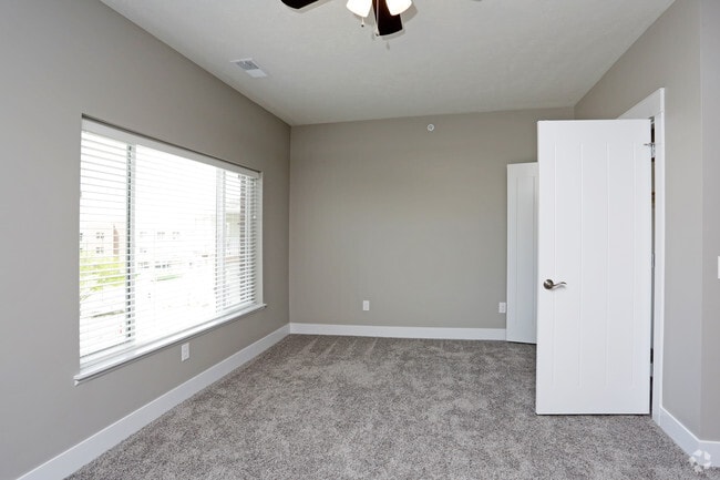 Studio, 1BA - The Bronx/630 SF - Bedroom