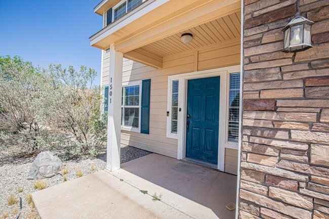 Photo - 4 Bedroom 3 bath Beautiful Home