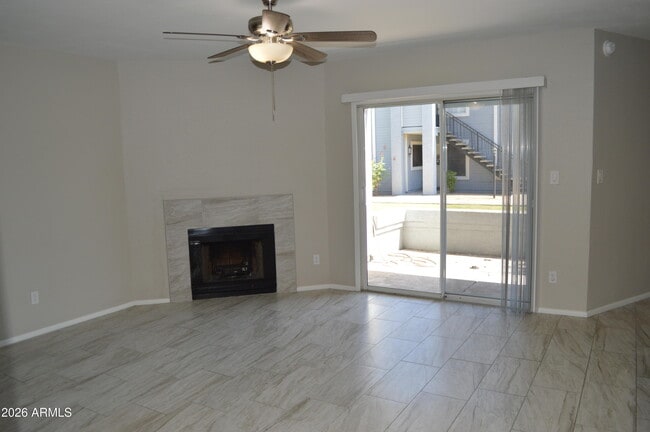 Photo - 2910 W Marconi Ave Unit 113