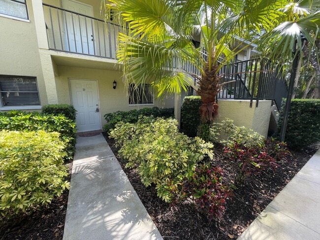ANNUAL RENTAL - 2 BED / 2 BATH IN PINE HAVEN! - ANNUAL RENTAL - 2 BED / 2 BATH IN PINE HAVEN! Unit 27