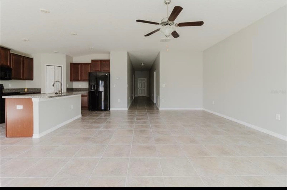Photo - 304 Cascade Bend Dr