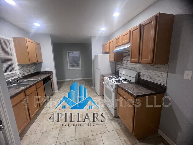 Photo - 403 Kenwood St