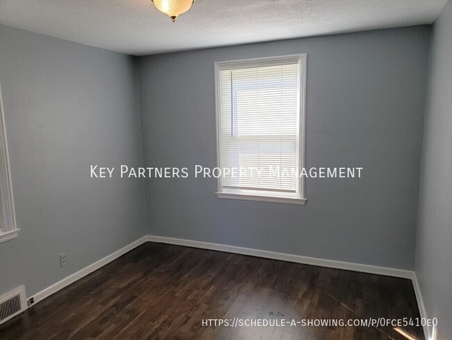 Photo - 7809 Madison Ave