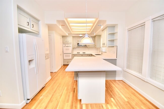 Photo - 2024 Welch St