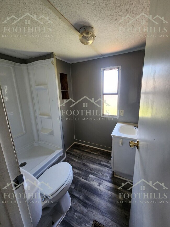 Photo - 2-Bedroom Mobile Home in Colony Park with ...