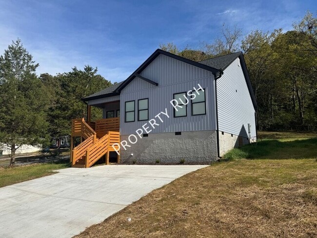 Photo - 1852 Wilberforce St