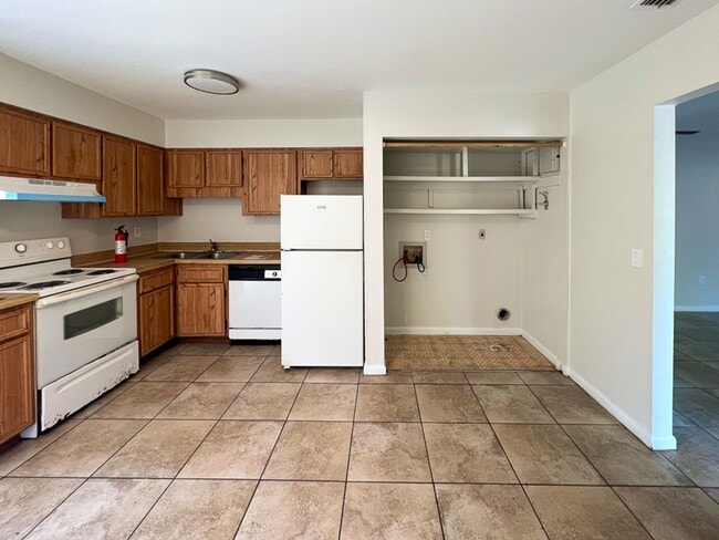 Photo - 2291 - Sugarfoot Oaks Unit A