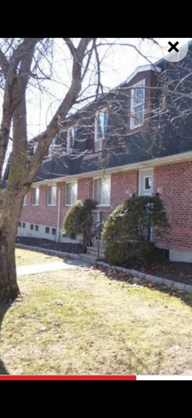 Building Photo - 4 Farview Ave Unit 13