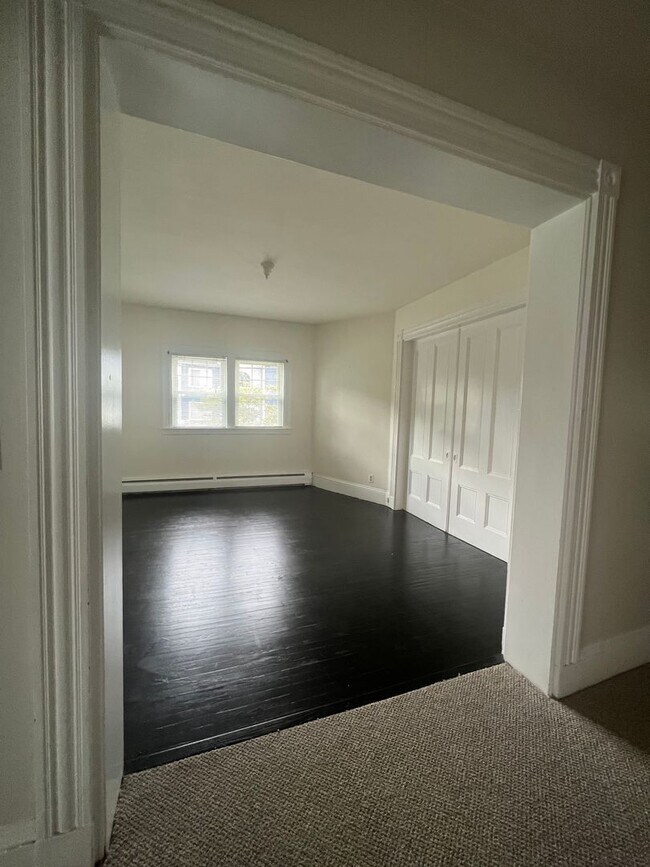 Photo - 152 Washington St