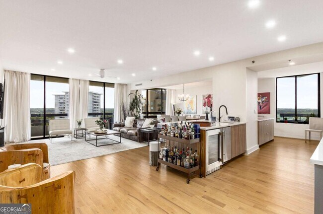 Photo - 2660 Peachtree Rd NW Unit 18H