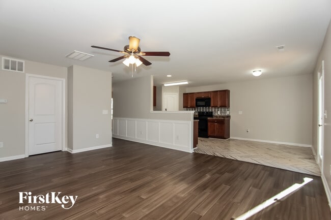 Photo - 1544 Pecan Ln
