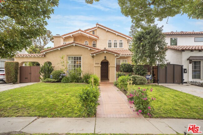 2330 Midvale Ave