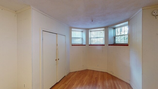 Photo - 513 Beacon St Apartment Unit 1