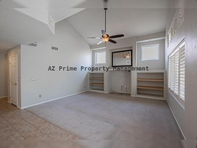 Photo - 873 W Tremaine Ave