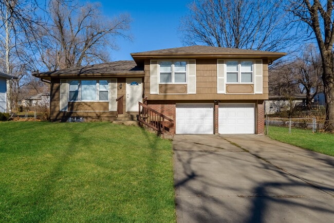 Building Photo - 8418 E 92 Pl Rental