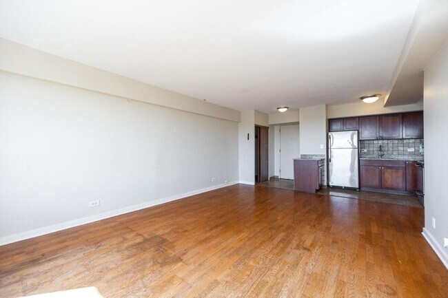 4180 N Marine Dr Unit 512
