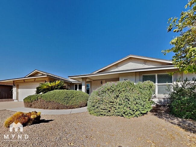 Building Photo - 14202 N Bolivar Dr