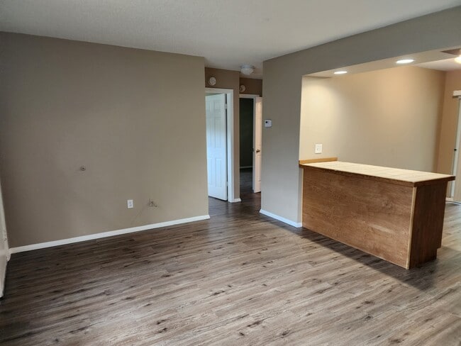 Building Photo - 3271 S Alabama Ave Unit A