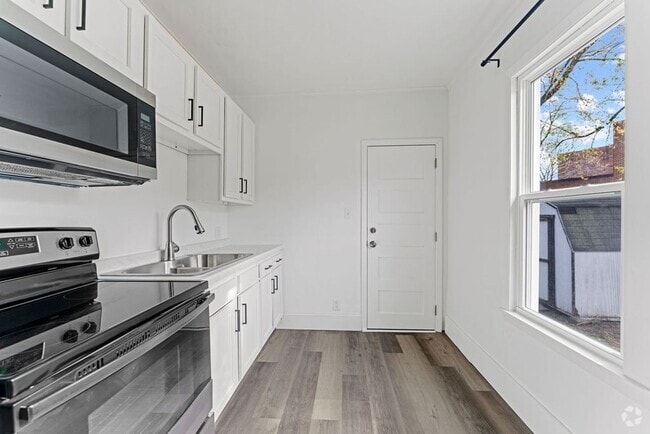 Building Photo - 457 Ahnaip St Unit 457 Ahnaip St. Rental