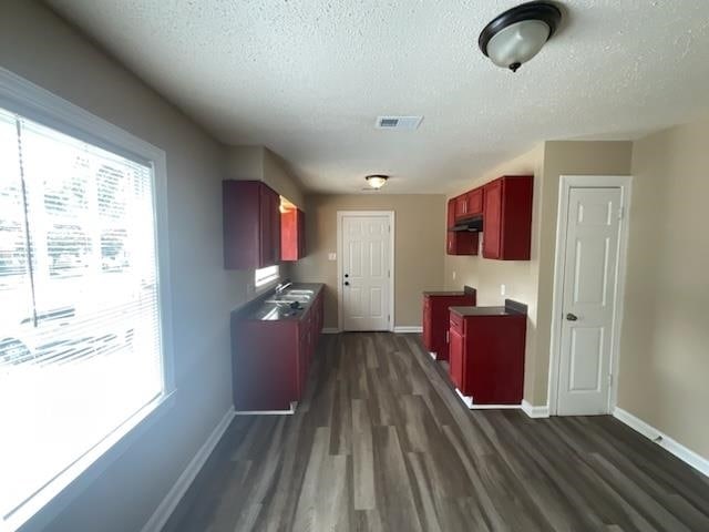 Photo - 1536 Delano Ave