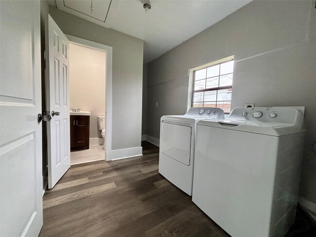 Photo - 9710 Casa Loma Dr