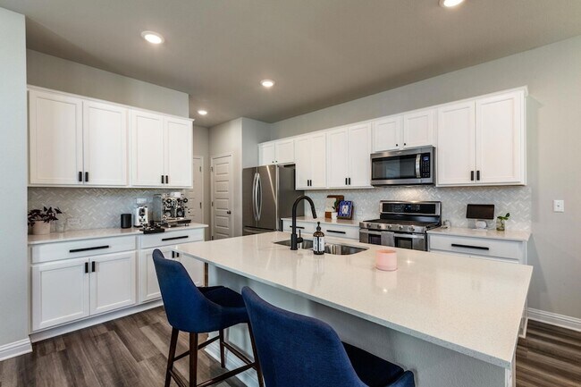 Photo - 7812 Moody Bend