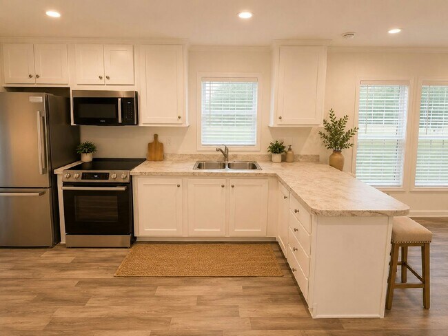 28 Lily Dr