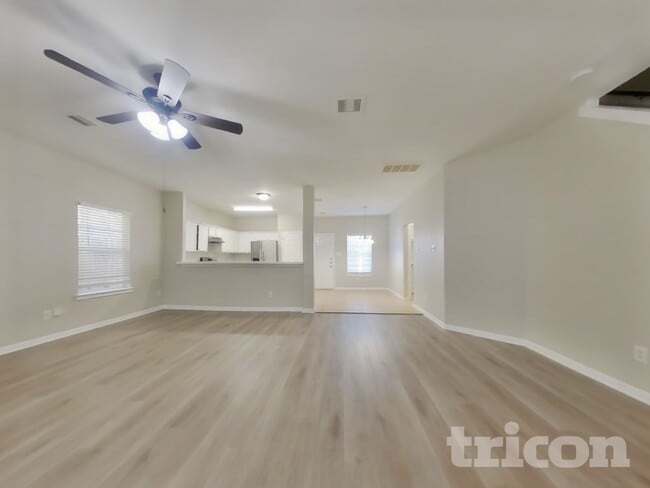 Photo - 11335 Carla St