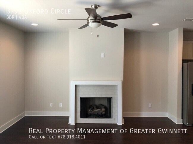 Photo - 3792 Oxford Cir
