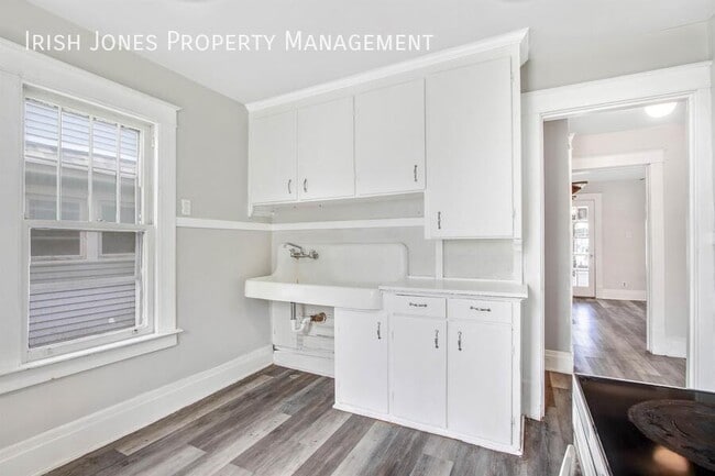 Photo - 1519 Whitney Ave Unit Apt 2