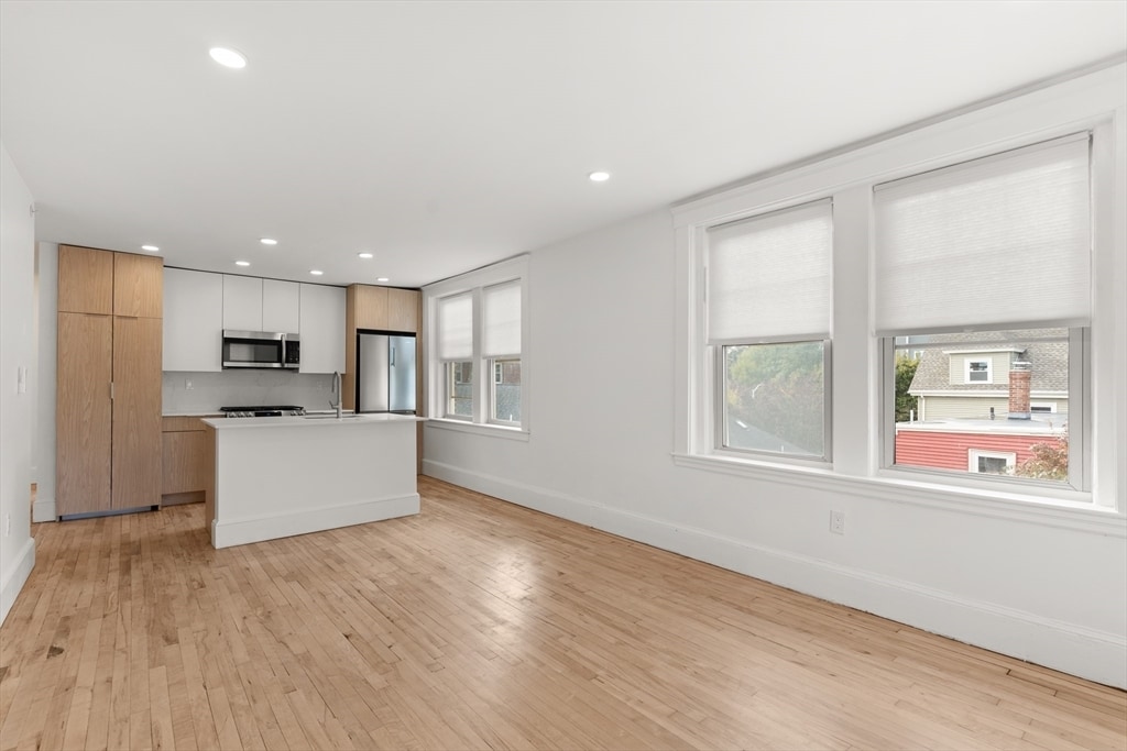 Photo - 26 Bradlee Rd Unit 05