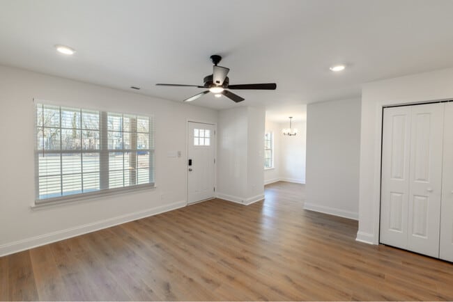 Photo - 812 Aubrey Ave