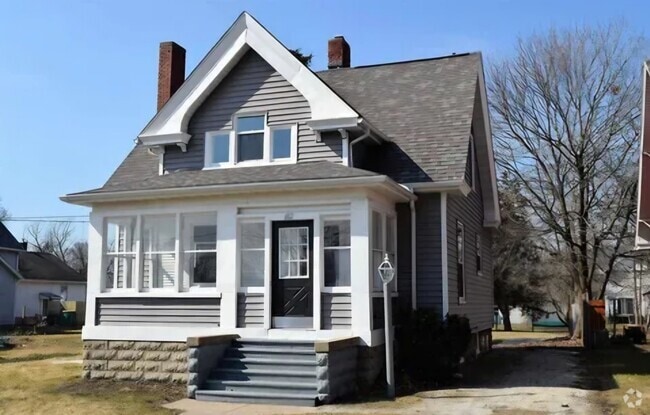 Building Photo - 662 Jefferson St Rental