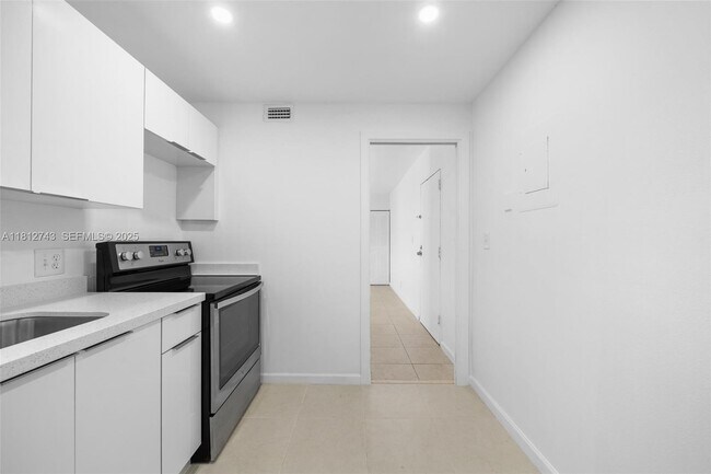 Photo - 4222 Inverrary Blvd Unit 4211